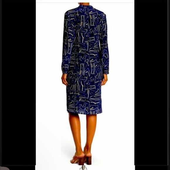 St. John 100% Silk Long Sleeve Faux Wrap Mini Dress, Artistic Pattern Blue S NWT - Picture 2 of 9